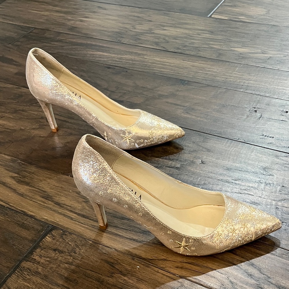 Billy Ella Anthropologie Gold Embroidered Star Heels - Picture 6 of 10